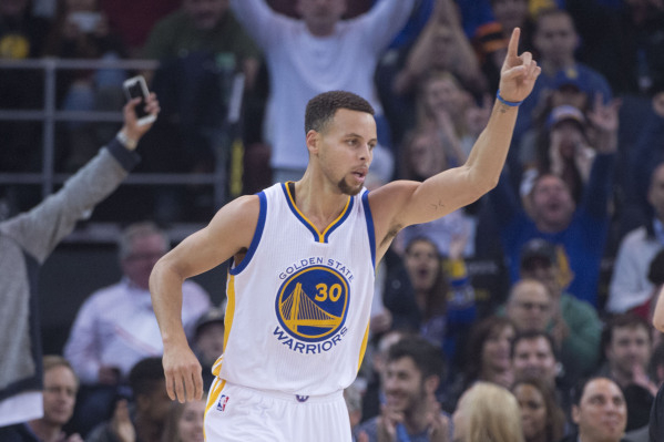 Stephen Curry Leads NBA's Most Popular Jersey List for First Half