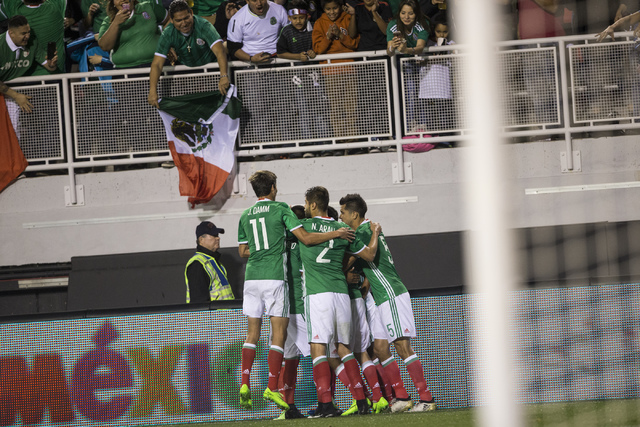 Mexican enjoys a comeback victory over Iceland at AT&T Stadium