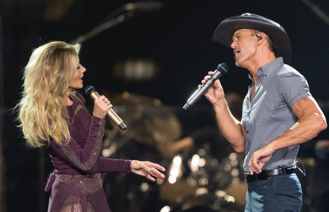 Faith Hill and Tim McGraw perform at the T-Mobile Arena July 13 | Las ...