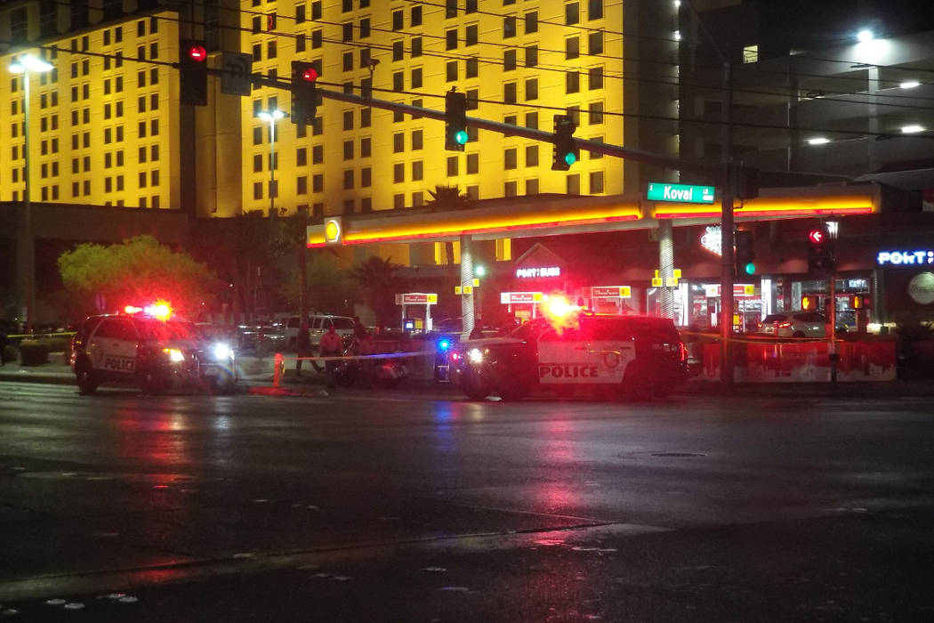 Las Vegas police investigate injury crash on Flamingo at Koval | Las Vegas  Review-Journal