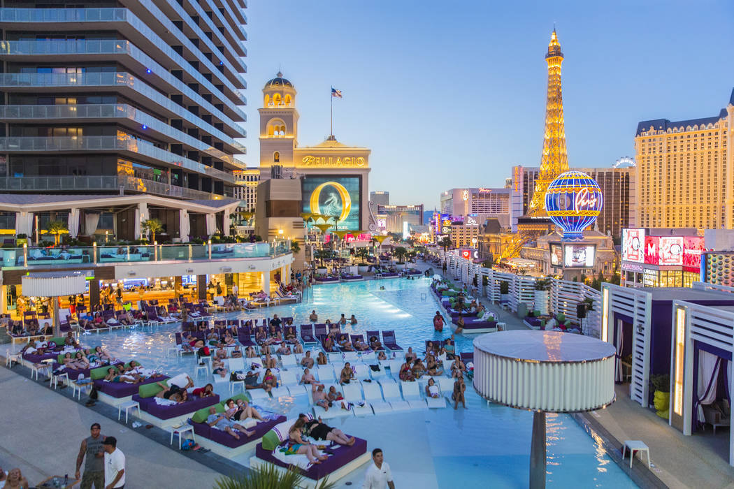 Locals' guide to free and unrestricted Las Vegas pools