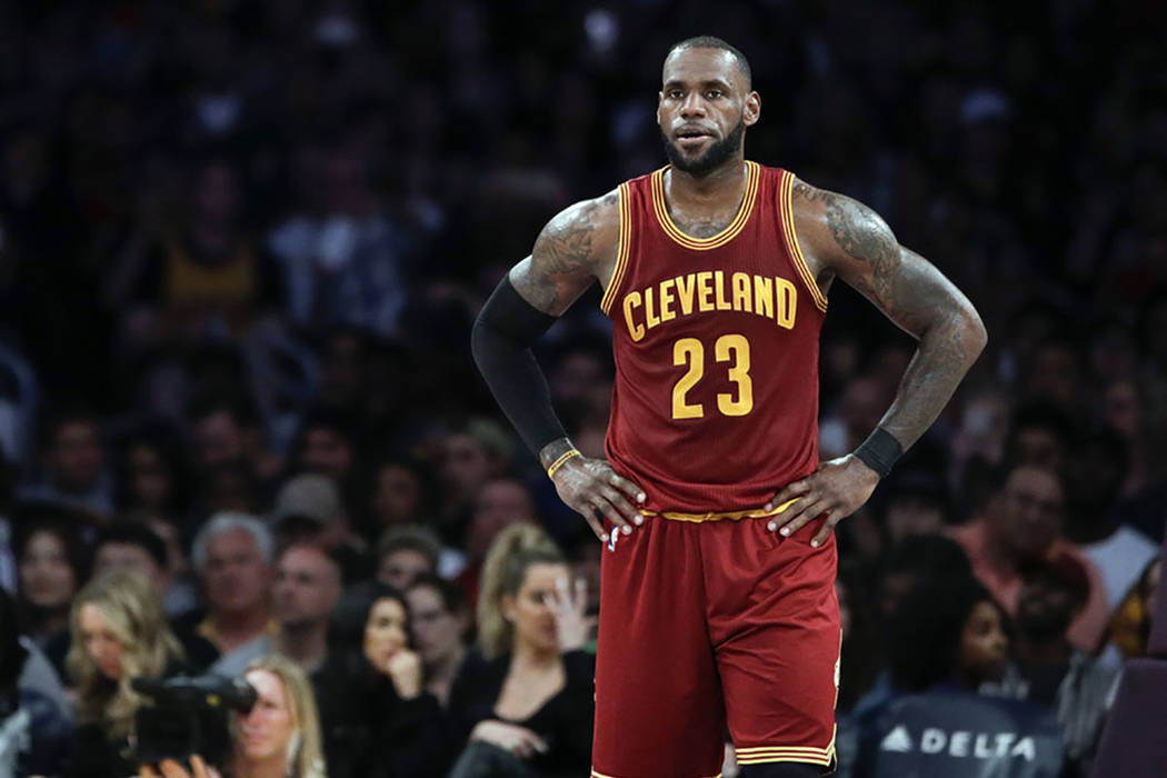 NBA superstar LeBron James going back to Cleveland Cavaliers, world goes  nuts for homecoming story