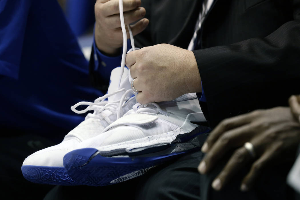 por favor confirmar Felicidades Observatorio Nike investigating shoe malfunction that led to Zion Williamson's injury |  Las Vegas Review-Journal