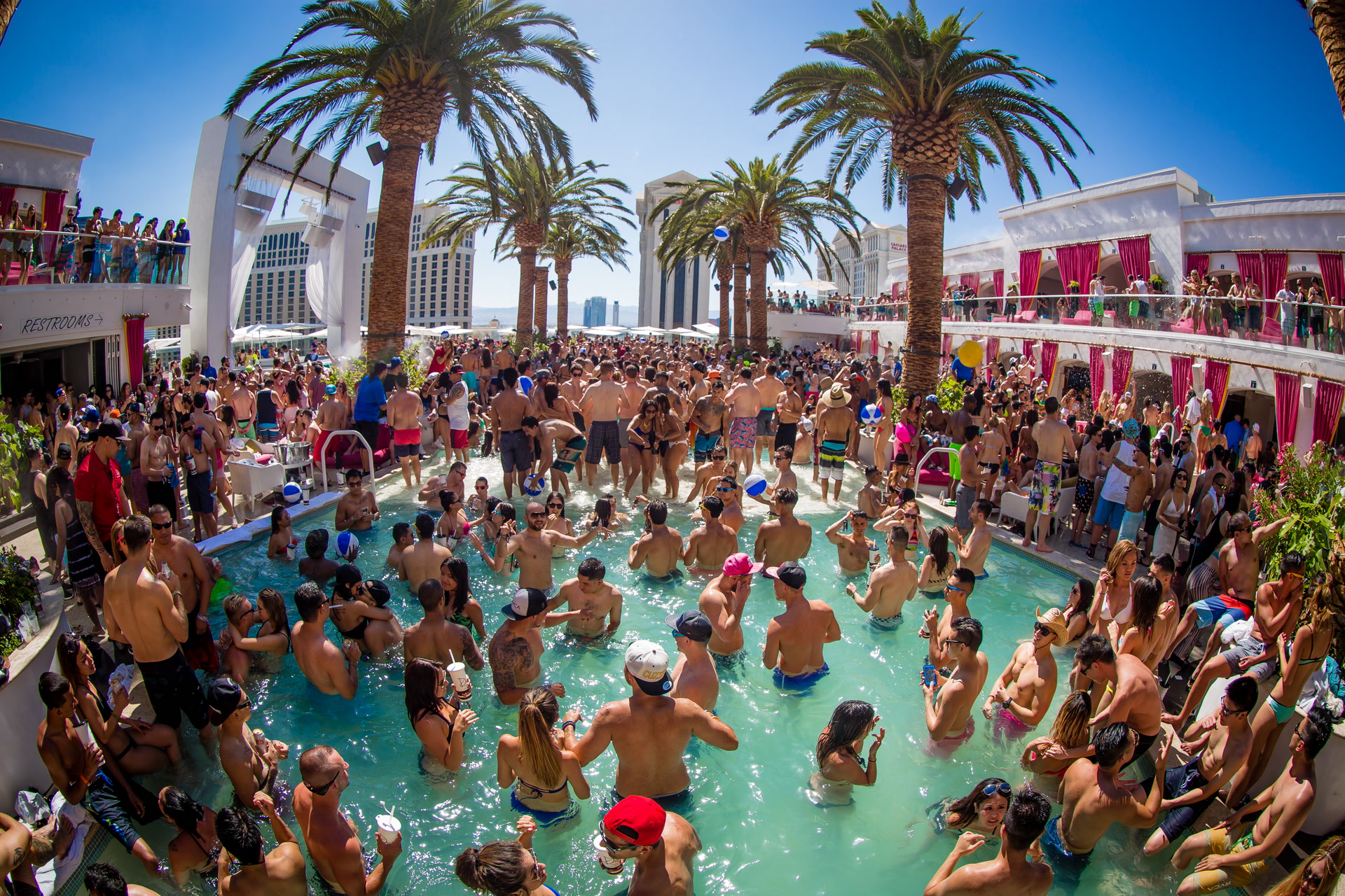Do's & Don'ts for Las Vegas Pool Party Outfits - Sapphire Pool