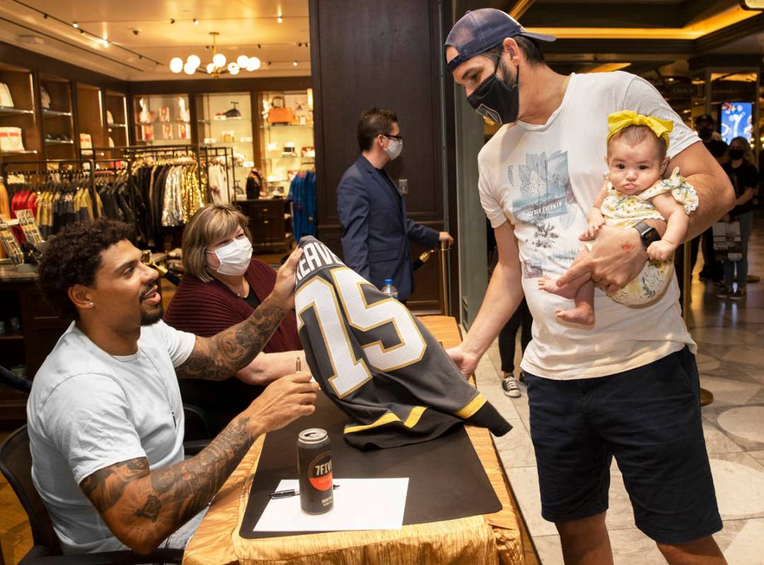 Ryan Reaves loves Golden Knights fans, but he hopes they boo him