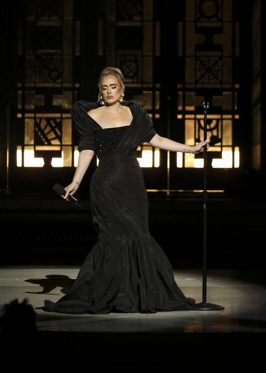 Adele, set designer clashed at Caesars, reports say
