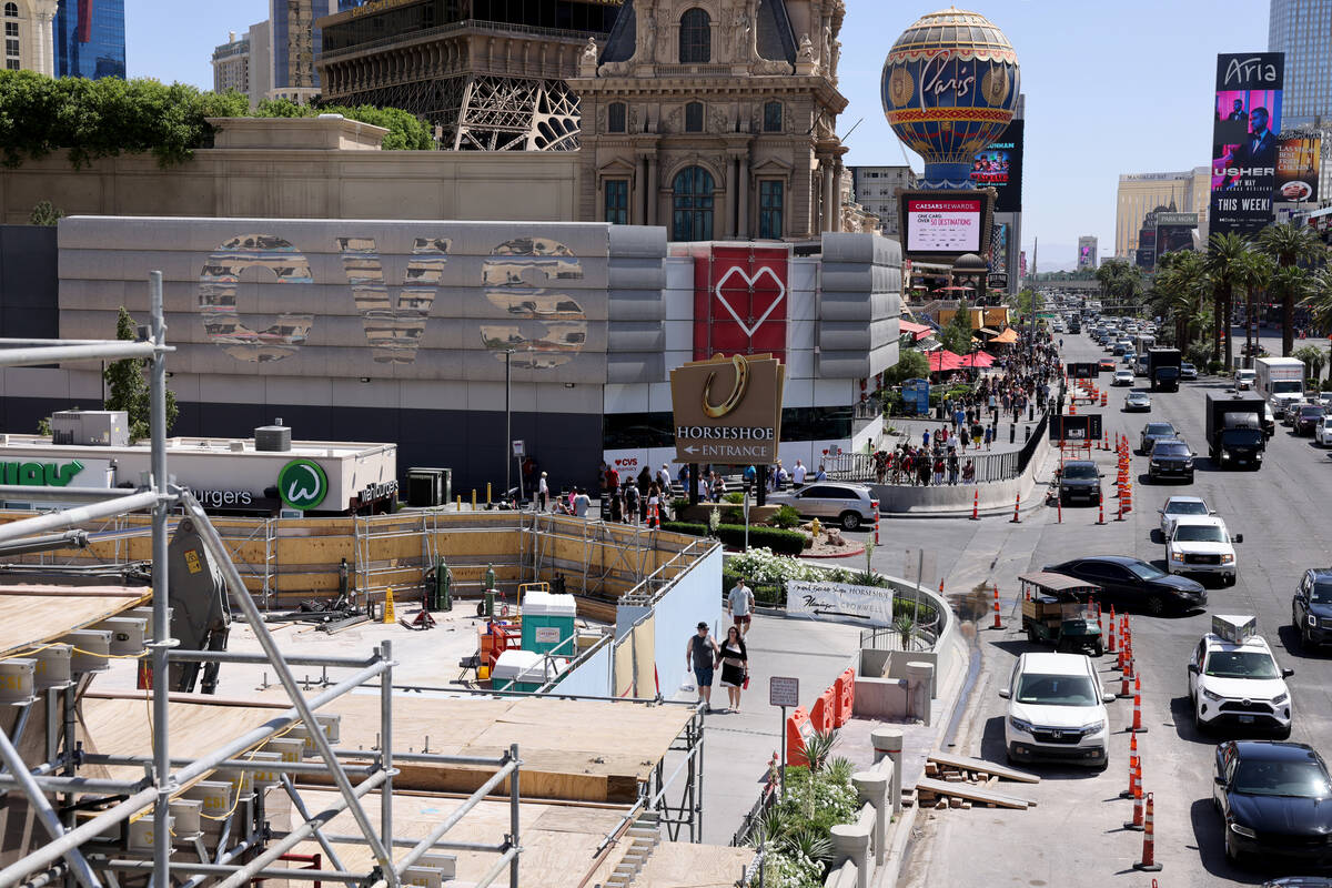 Caesars planning Horseshoe Las Vegas renovations, pedestrian