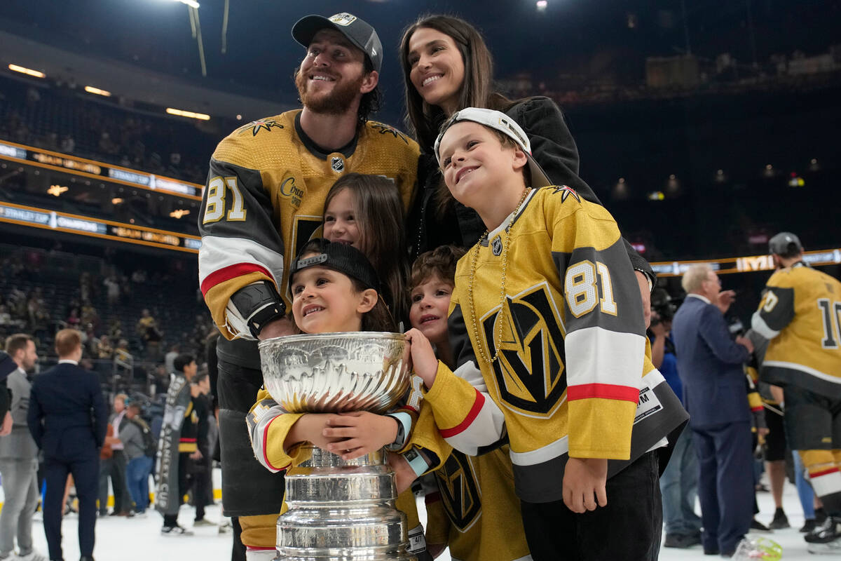 Golden Knights celebrate Stanley Cup with children, family