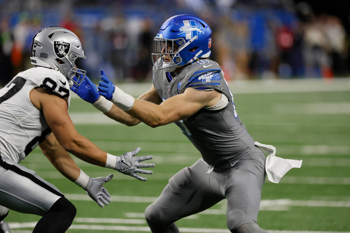 Lions' Alim McNeill has transformed himself into a better player – The  Oakland Press
